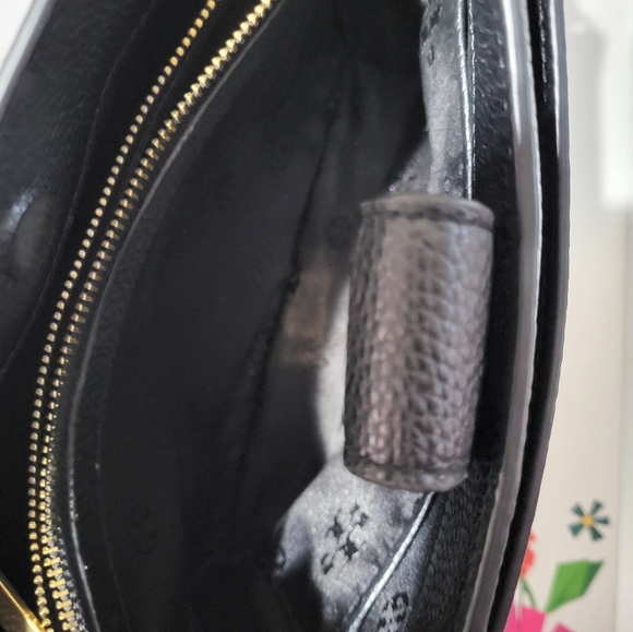 Tory Burch Britten Pebbled Leather Crossbody Tote NWOT - Picture 5 of 7